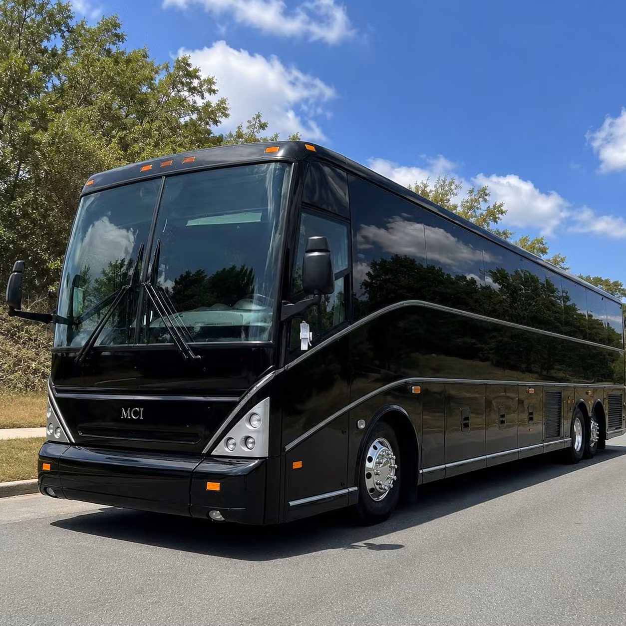 employee shuttle services for thousand oaks businesses and corporate campuses