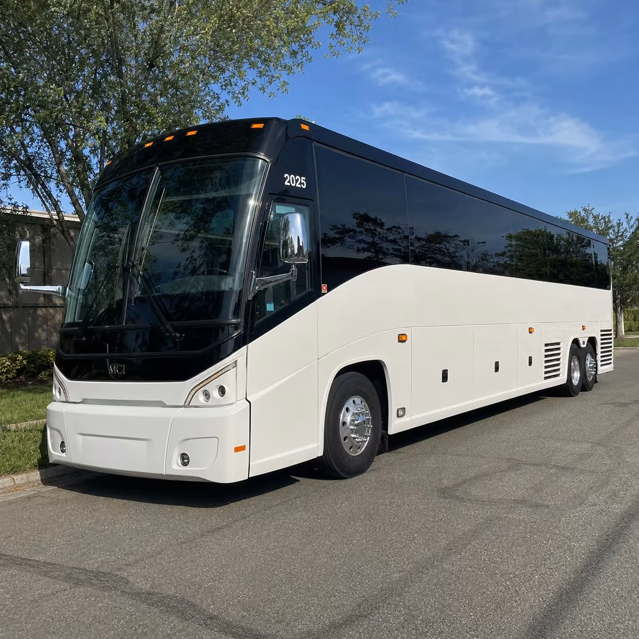long distance wedding and event transportation from thousand oaks