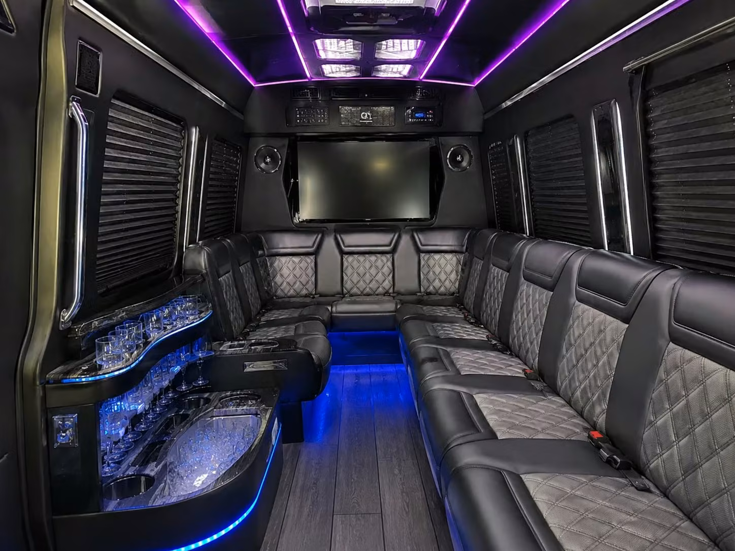 pre prom dinner shuttles and multi stop prom night itineraries in thousand oaks