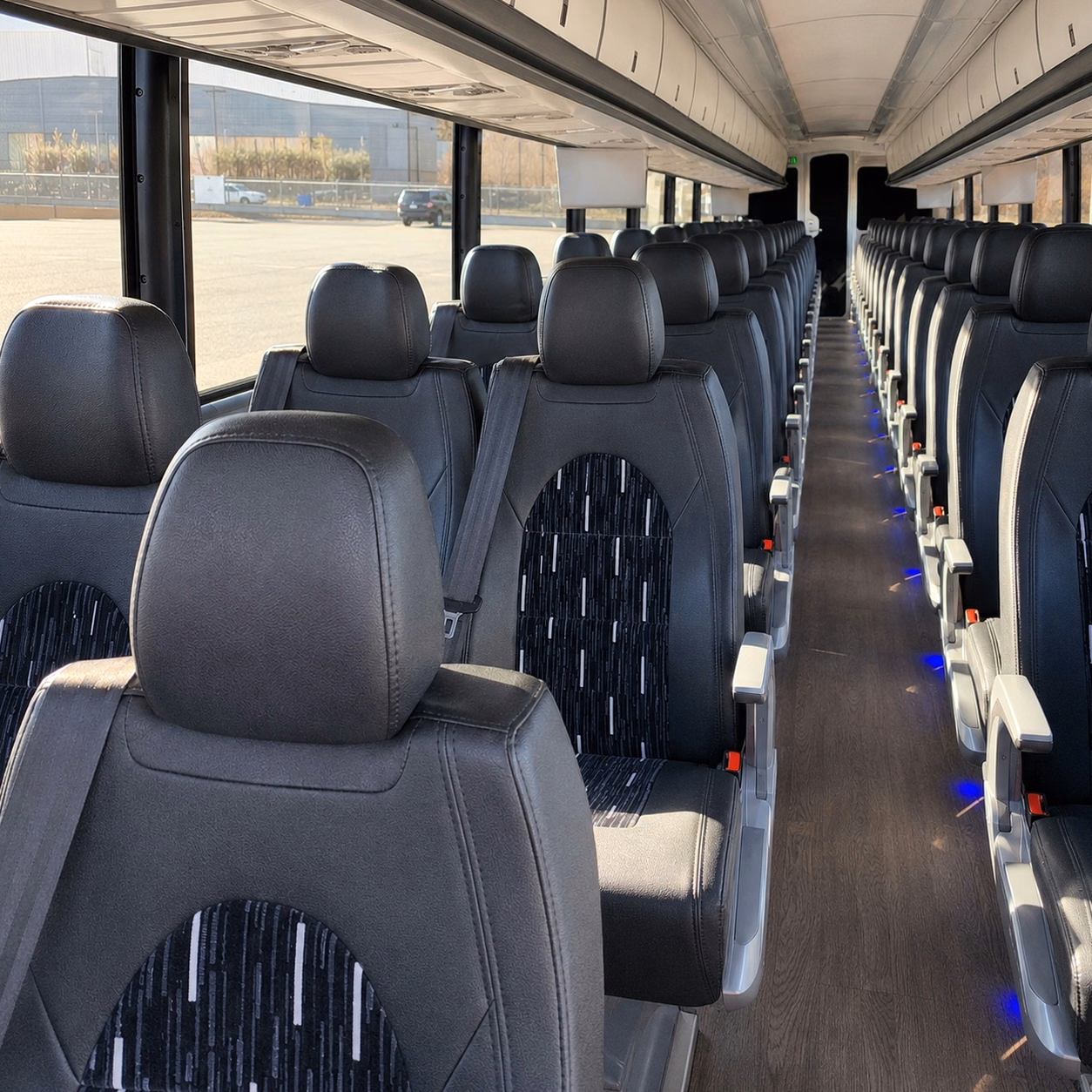 thousand oaks airport transfer charter bus rentals