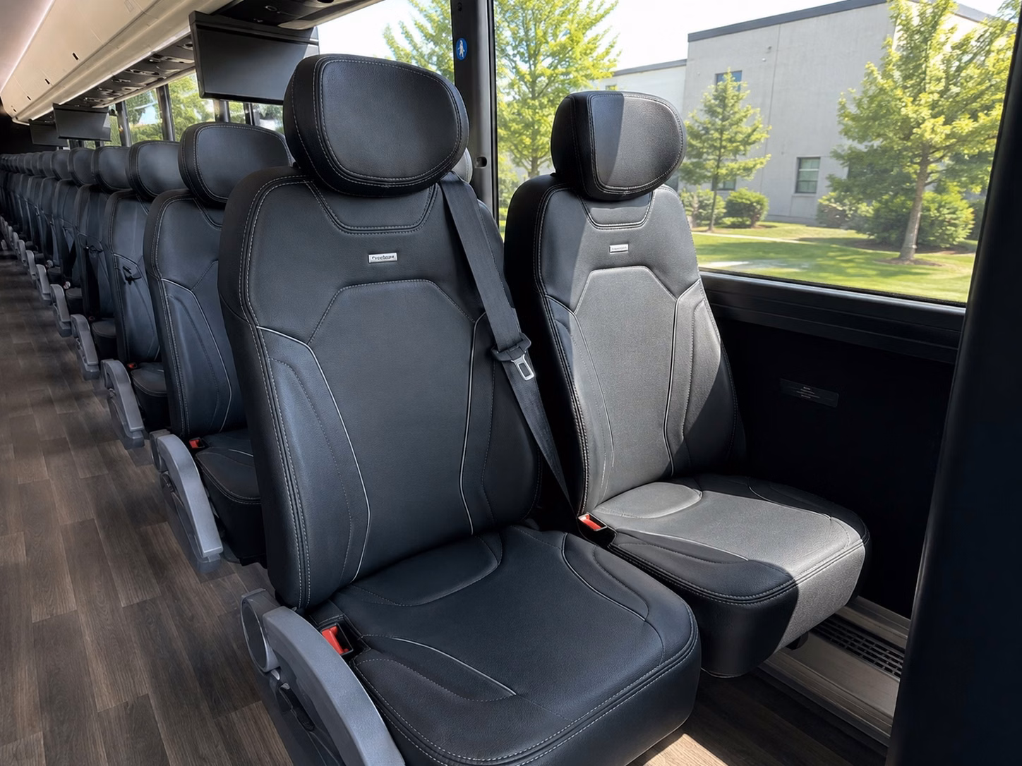 thousand oaks long distance charter bus rentals