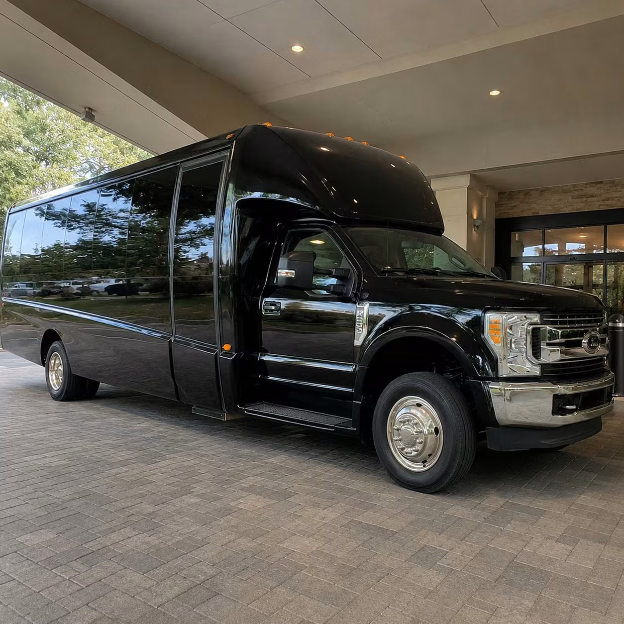 wedding bus rentals in thousand oaks