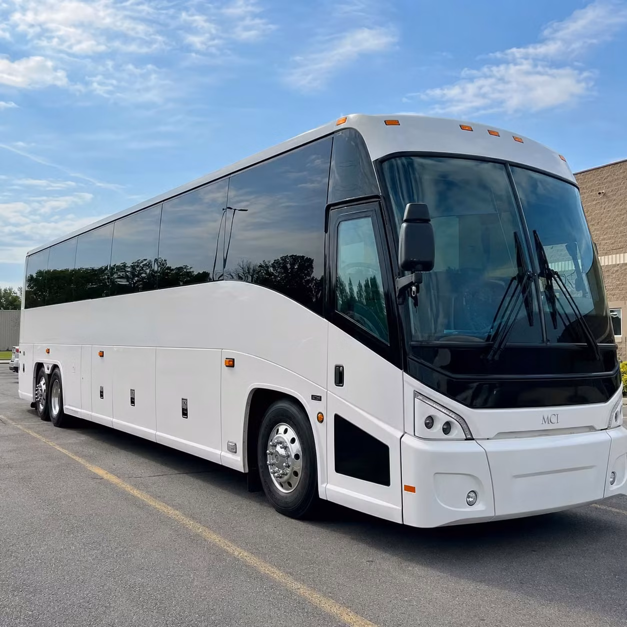 with charterbusrentalthousandoaksca com you ll always find the right bus for sunday service shuttles in thousand oaks