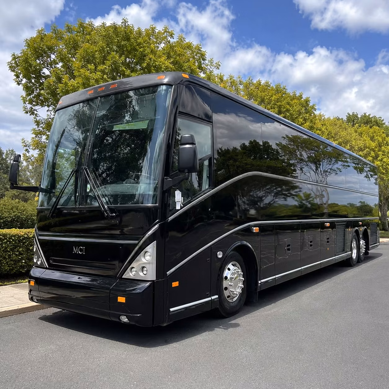 you can find and book concert transportation in thousand oaks and any nearby city