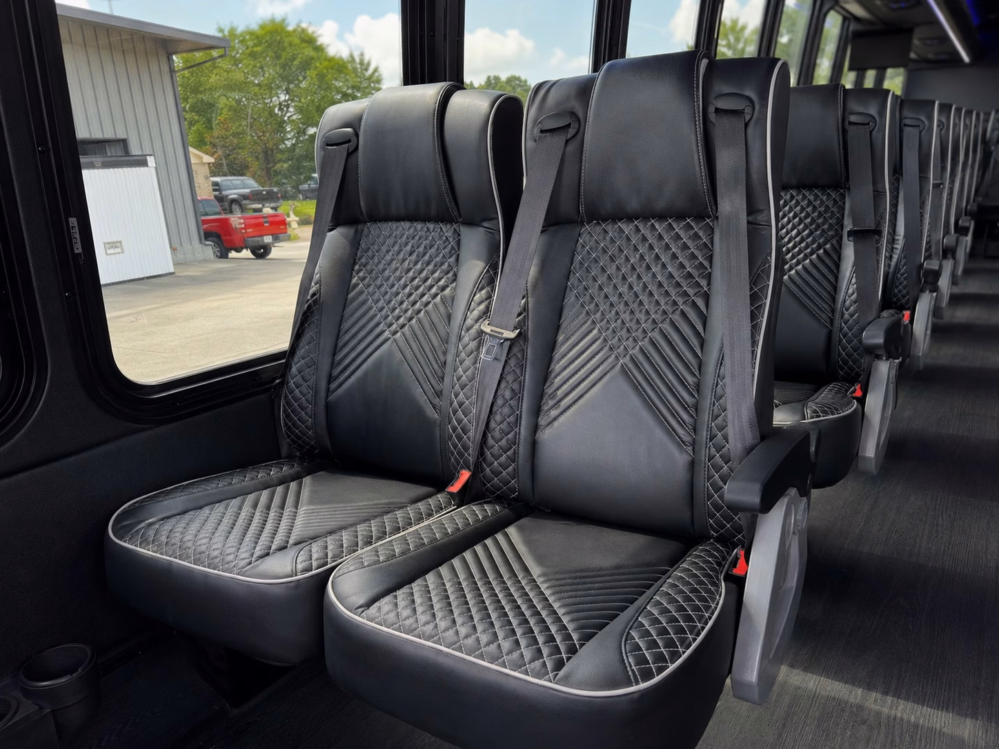 you can find and book prom transportation in thousand oaks and any nearby city